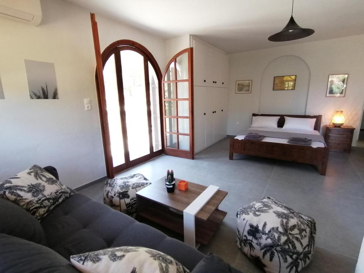 Casadelvilla Private Apartment Portocheli-Kosta Porto Cheli Buitenkant foto