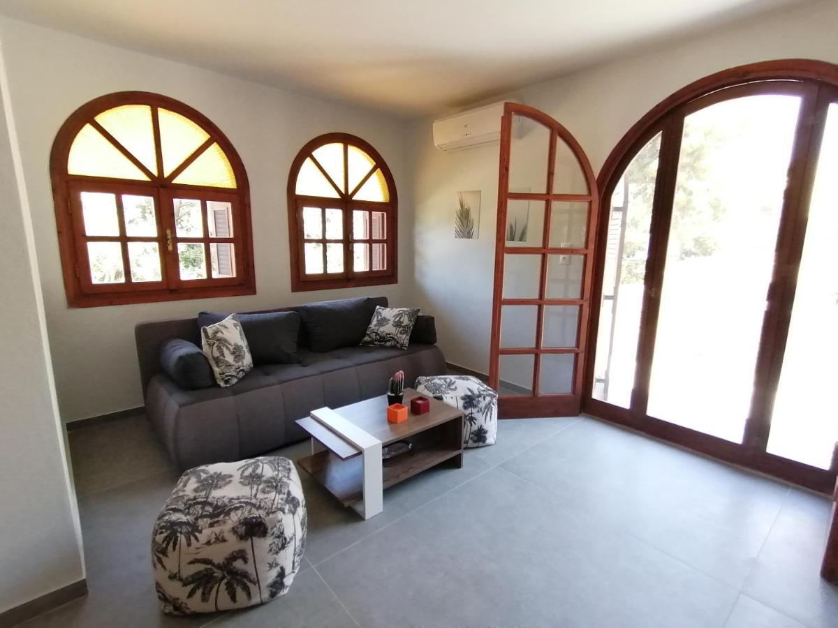 Casadelvilla Private Apartment Portocheli-Kosta Porto Cheli Buitenkant foto